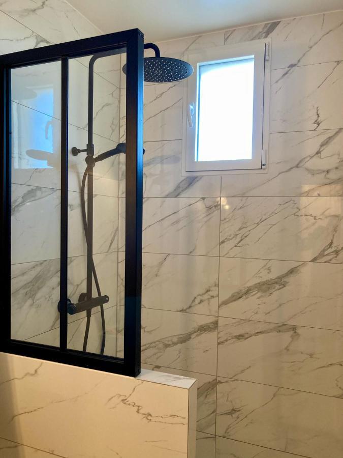 Appartement Avec Terrasse Et Parking Gratuit Accole Montbeliard Ngoại thất bức ảnh