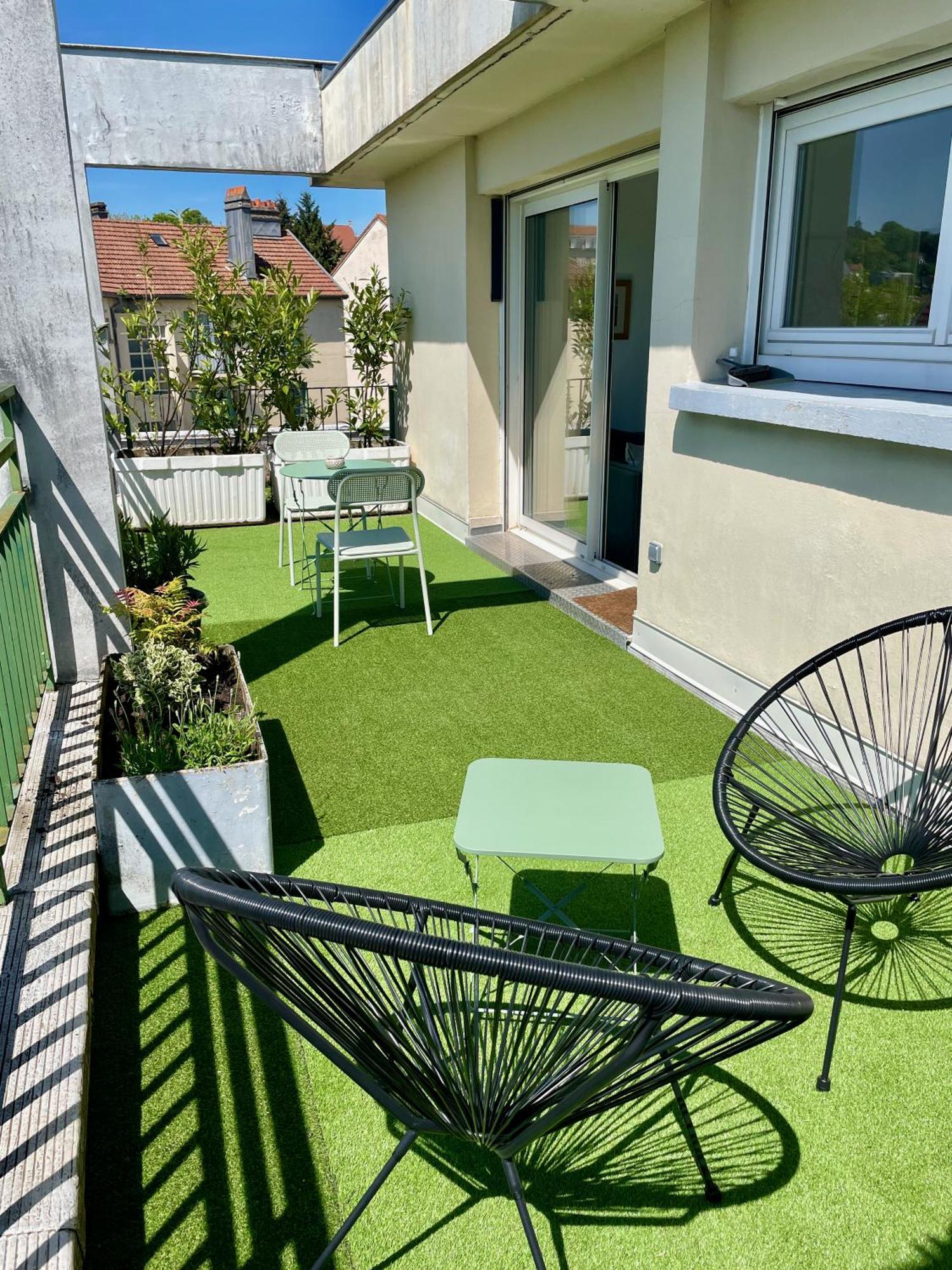 Appartement Avec Terrasse Et Parking Gratuit Accole Montbeliard Ngoại thất bức ảnh
